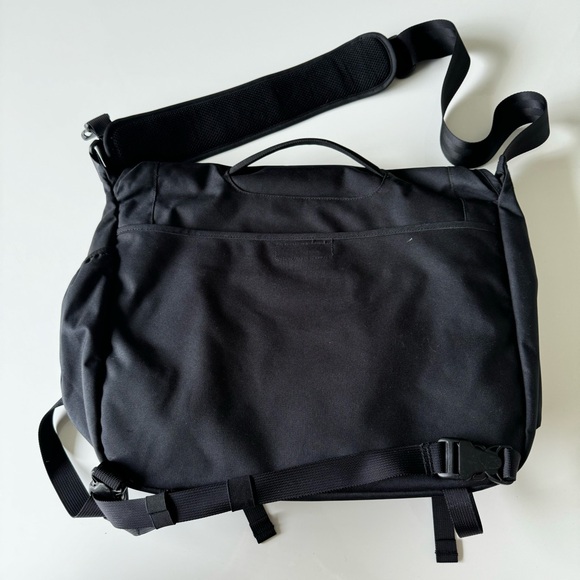 bell helmet dlx sound system Qualifier Mips Tarmac CLOSEOUT high end backpack Color:GWCL_Great Waves: Classic Tan AGV K-3 SV Mir It also features contoured